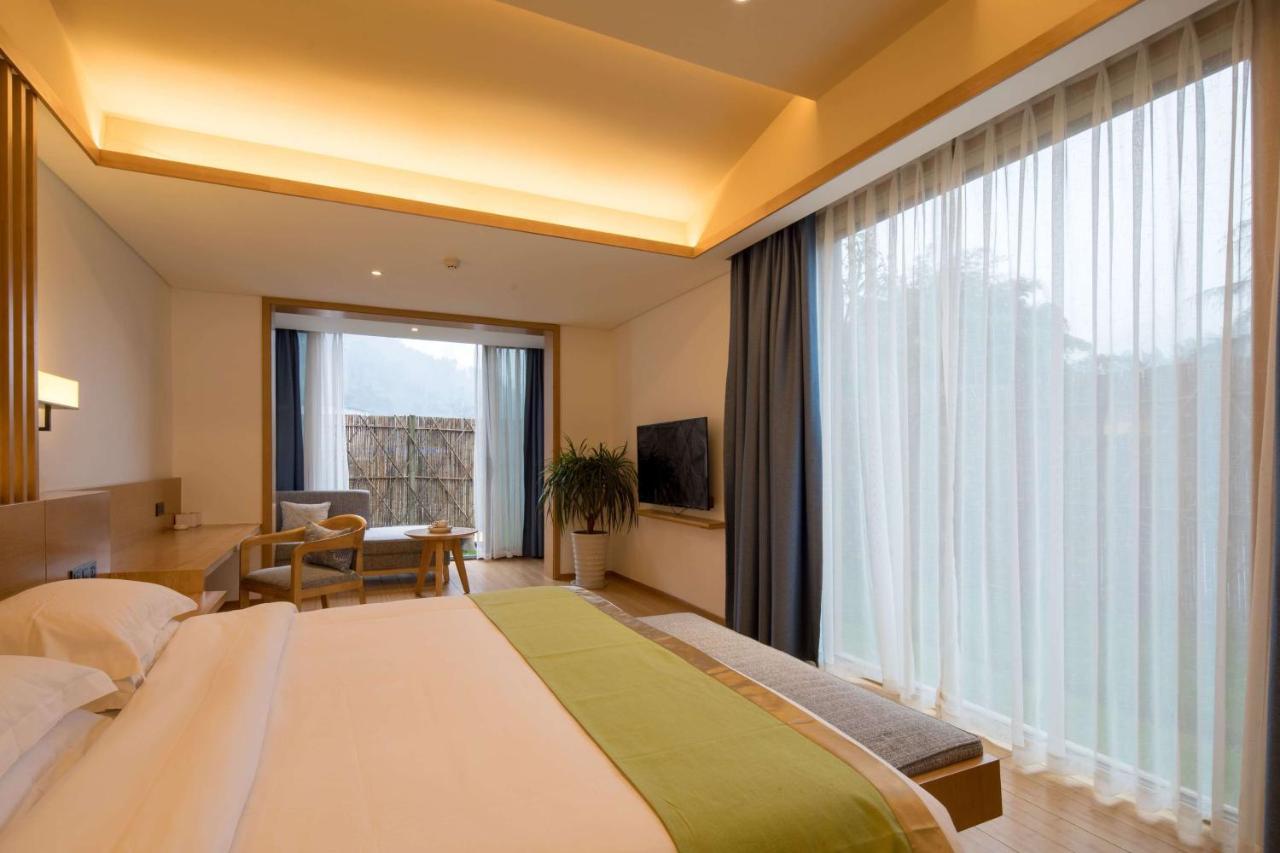 Howard Johnson Huashuiwan Hot Springs Resort Τσενγκντού Εξωτερικό φωτογραφία