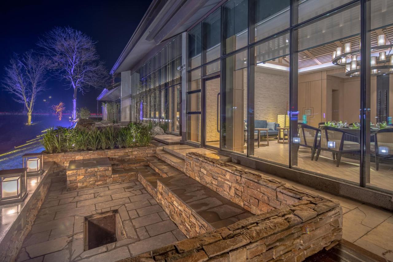 Howard Johnson Huashuiwan Hot Springs Resort Τσενγκντού Εξωτερικό φωτογραφία